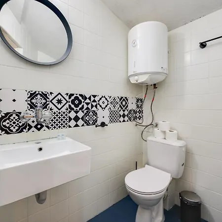 Cozy Nest Charming Loft In The Heart Of Daire Varna